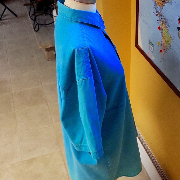 Vintage 90s Bugle Boy short sleeves,  Button down shirt, Aqua Blue Large for men - Picture 8 of 16